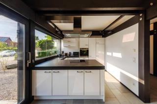 HUF Haus - Moderne trifft Handwerkskunst - Waren - 2