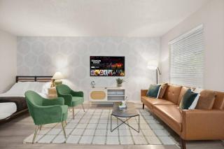 Central & Cozy - 1