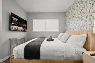 Close to Downtown Fast Wi-Fi Parking Pool - Austin - 9