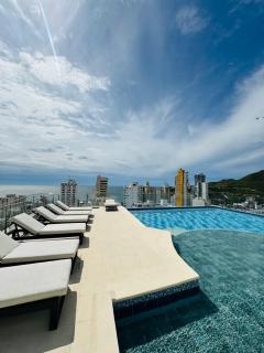 Apartamento con hermosa vista y piscina en Santa Marta - Gaira - 0