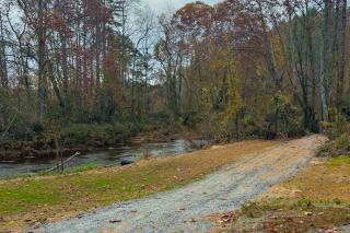 River Fishing Cabin - Lakemont - 5