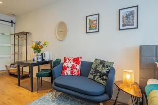 Suite with private bathroom near Vondelpark - 3