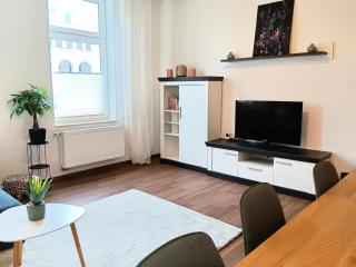 Ferienwohnung Gemütliche Auszeit - KEINE MONTEURE!nur 50m zum Hauptbahnhof, ruhig, Parterre, zentral, Hunde willkommen, Kinderausstattung vorhanden - Gotha - 3