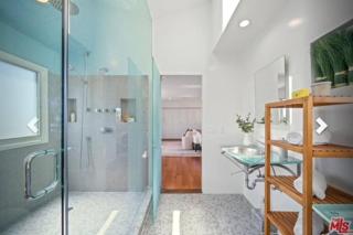 Coastal Los Angeles Retreat - Huge & Amazing Floor Plan in LA - 2