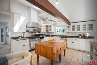 Coastal Los Angeles Retreat - Huge & Amazing Floor Plan in LA - 9