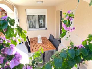 Apartments Mandre Vito - Mandre - 9