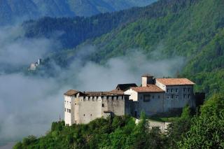 Historic Charm with Castle view and Private Sauna - Stenico - 7