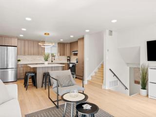 Modern Home near Salt Lake's Attractions - Salt Lake City - 4