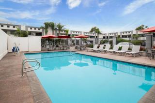Solara Inn and Suites - 8