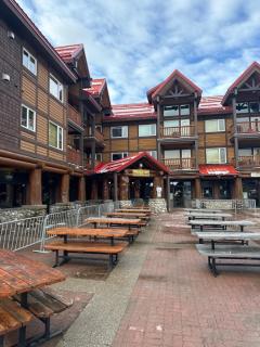 Cornerstone Lodge by StayIn - 6