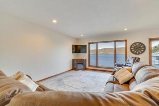 Dock and Views Waterfront Home in Wabasha! - 7