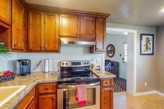 1 BR Couples Retreat at Historic Family Winery - 4