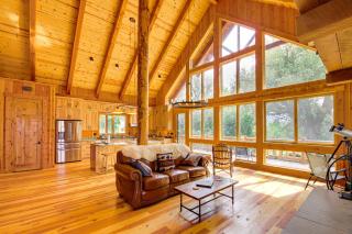 Nordic Style Lodge with Deck on 80 Acres in Arlee - 6