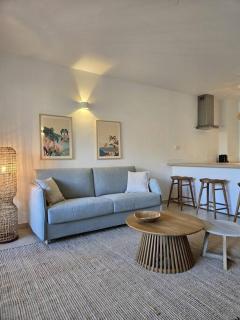 Beach-Cottage - Orient Bay - 0