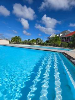Beach-Cottage - Orient Bay - 2
