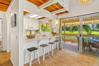 Beautiful 2 Br 2.5 Ba Condo Golf Course View, Pool, Hot Tub (209AB) - Princeville - 8