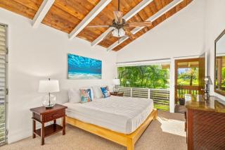 Beautiful 2 Br 2.5 Ba Condo Golf Course View, Pool, Hot Tub (209AB) - Princeville - 1