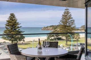 Oceanfront Designer Home Sea Views Pool and Gym - Mount Maunganui - 9