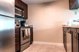 Private Apt Downtown - 5