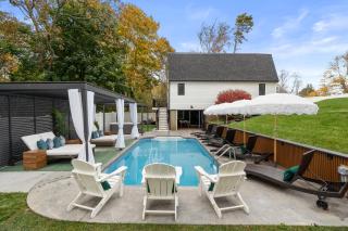 Luxury Beach Barn with Pool, Hot Tub & Sauna - 0