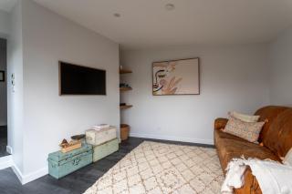 Two Worlds Townhouse - 3