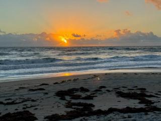 Oasis 304 - Galaxy Getaway - Titusville - 5