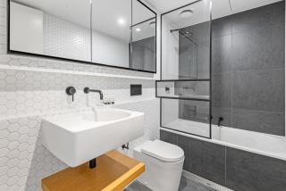 Stylish & Spotless 2-Bed Apartment in St Kilda - 1