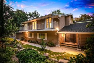 Pacific Dreams at Woodland Hills - 8 BR with Pool & Hot Tub - 9