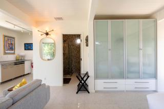 Lux Desert Retreat 4BR Pool Spa Stunning Views - Palm Springs - 3