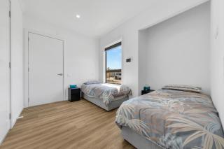 Brand New Family Holiday Home in Sunbury - 2