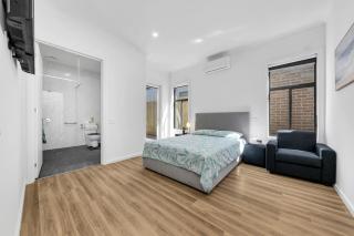 Brand New Family Holiday Home in Sunbury - Sunbury - 1