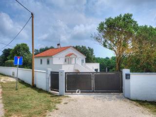 Spacious home with private terrace and garden - Pula - 6