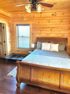 Delaneice cabins riverside - - 2
