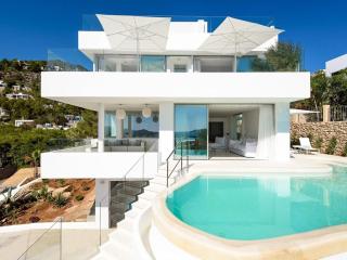 Charming villa in delightful gateway - Talamanca - 1