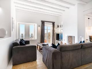 Stunning villa surrounded by lush greenery - Madrid - 4