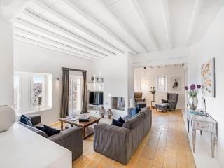 Stunning villa surrounded by lush greenery - Madrid - 3
