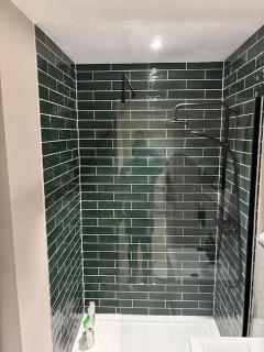 Central Leeds - 2 Bed Ensuite - 2