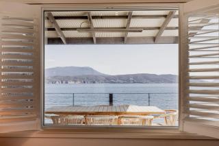 Beachfront Paradise in Opossum Bay - South Arm - 3