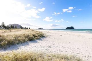 Mount Maunganui Self Contained Flat by the Beach - 2