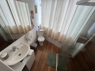 Quarto 2 Econômico com Ar Cond e Smart Tv Filmes - Itajaí - 8
