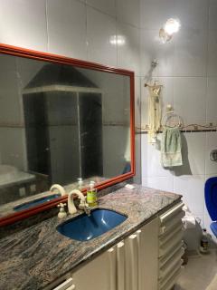 Suíte privativa com cama Queen em casa ampla e confortável em casa compartilhada - Palhoça - 6