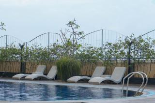 Homey and Simply Look Studio Belmont Residence Puri Apartment By Travelio - Giacarta - 9