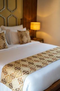 Puri Kantor Legacy - Heritage Palace - Ubud - 1
