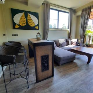 Naiharn high view villa - 2