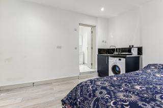 Cozy Tooting Apartment - London - 6