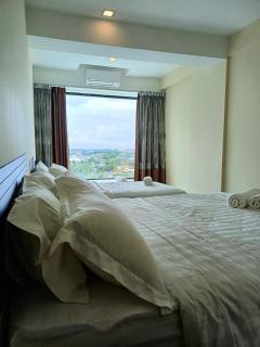 Sky Suites 2BR 2 Baths with Parking - Kampong Sembulan - 8
