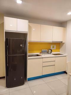 Sky Suites 2BR 2 Baths with Parking - Kampong Sembulan - 1