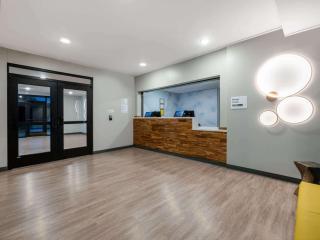 ECHO Suites Extended Stay by Wyndham Madison - 6
