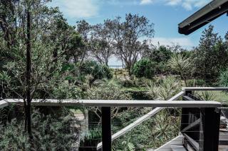 Yallambee Suffolk Park Beach Front - 4