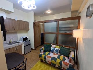 Cozy Home beside mall,MRTBoniEDSA - Manila - 9